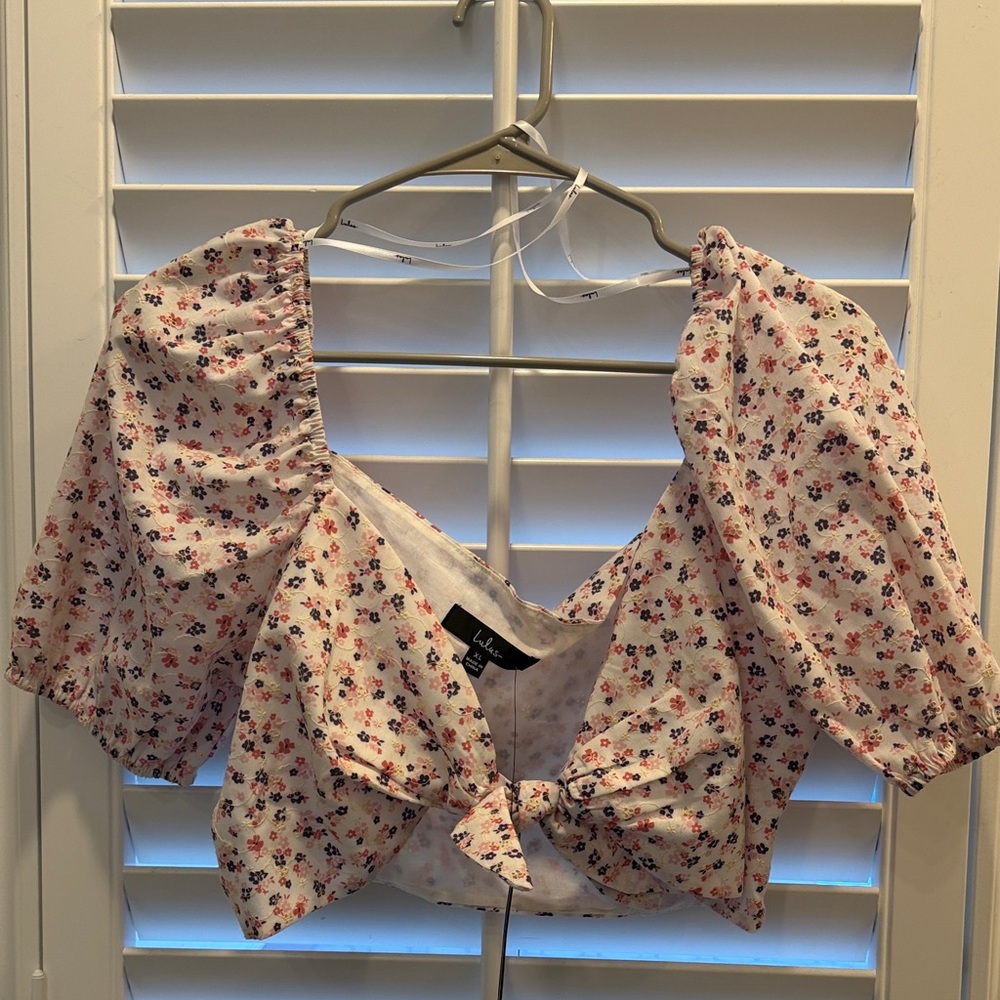 Lulu's Pink Floral Puff Sleeve Crop Top